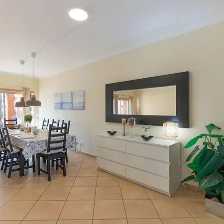 Jardins Vale De Santa Maria G, With Pool Holiday home