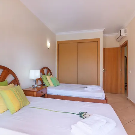 Jardins Vale De Santa Maria G, With Pool Holiday home